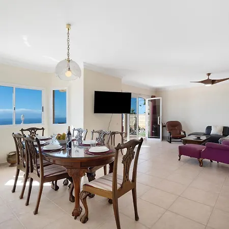 Casa Carla Private, Pool, Air By Paramount Holidays