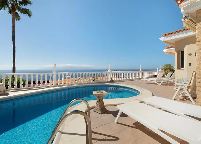 Casa Carla Private, Pool, Air By Paramount Holidays *