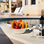 Casa Carla Private, Pool, Air By Paramount Holidays