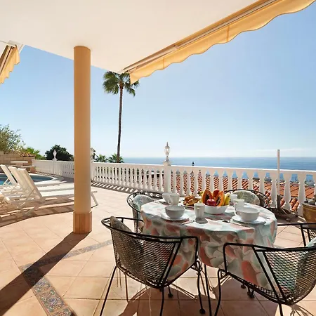 Casa Carla Private, Pool, Air By Paramount Holidays 펜션 *